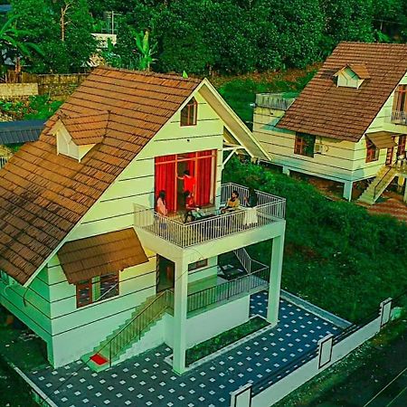 Nest Resorts Athirappilly Esterno foto