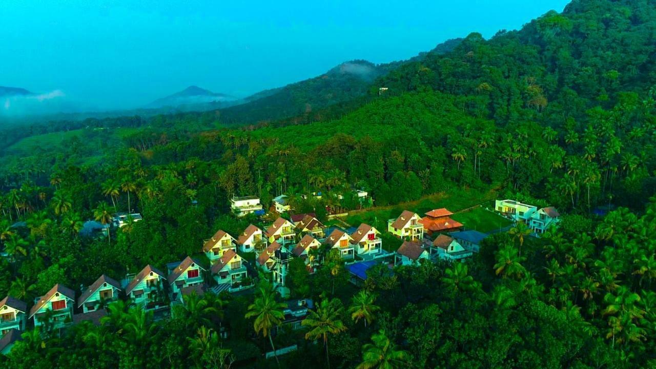 Nest Resorts Athirappilly Esterno foto