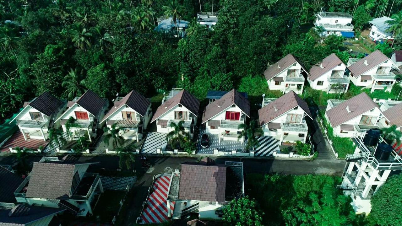 Nest Resorts Athirappilly Esterno foto