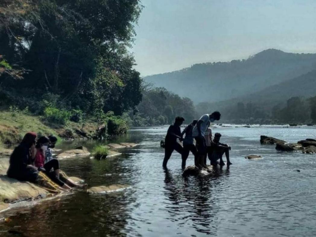 Nest Resorts Athirappilly Esterno foto