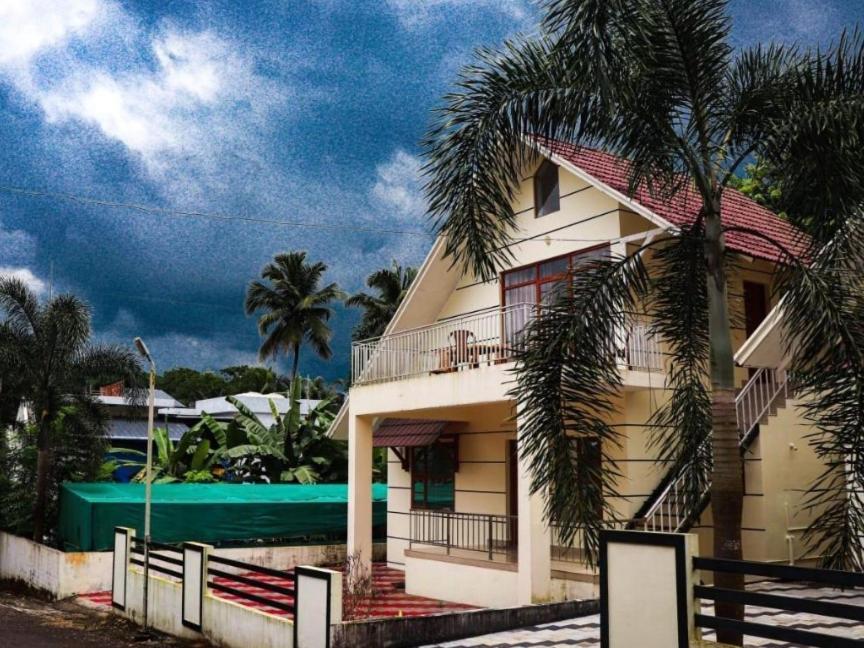 Nest Resorts Athirappilly Esterno foto