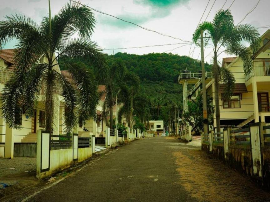 Nest Resorts Athirappilly Esterno foto